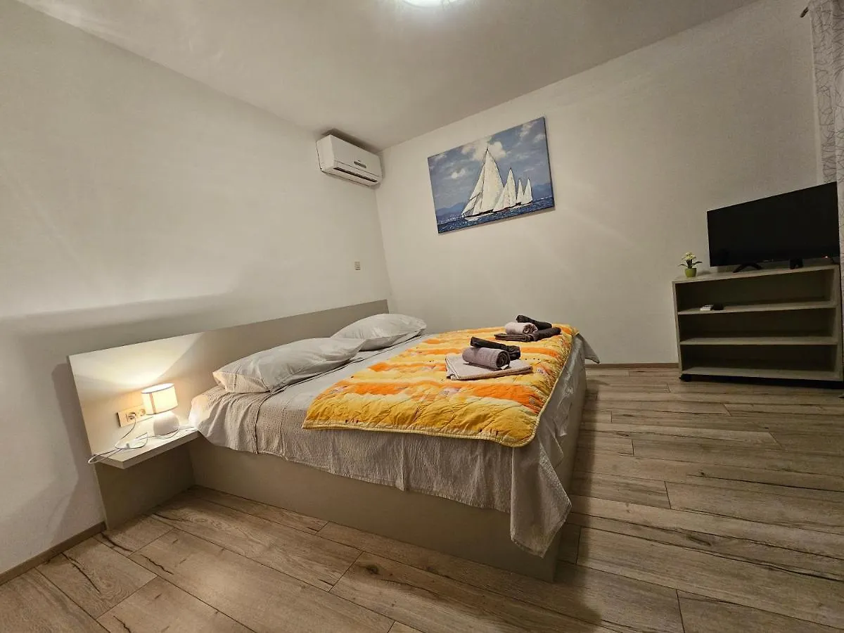 Ferienwohnung Fam. Grce Barbat na Rabu Apartment